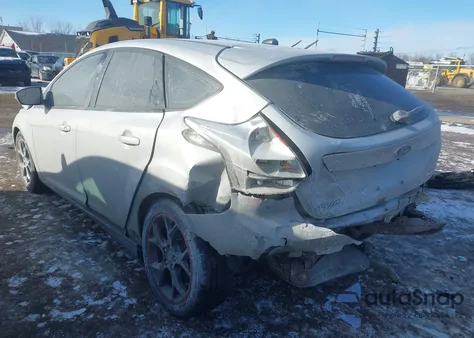 2014 Ford Focus Se z USA, uszkodzony, nr VIN 1FADP3K26EL354503